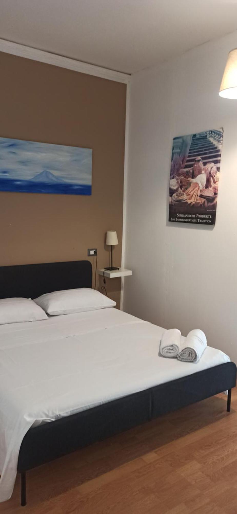 New Suite Palermo Luaran gambar